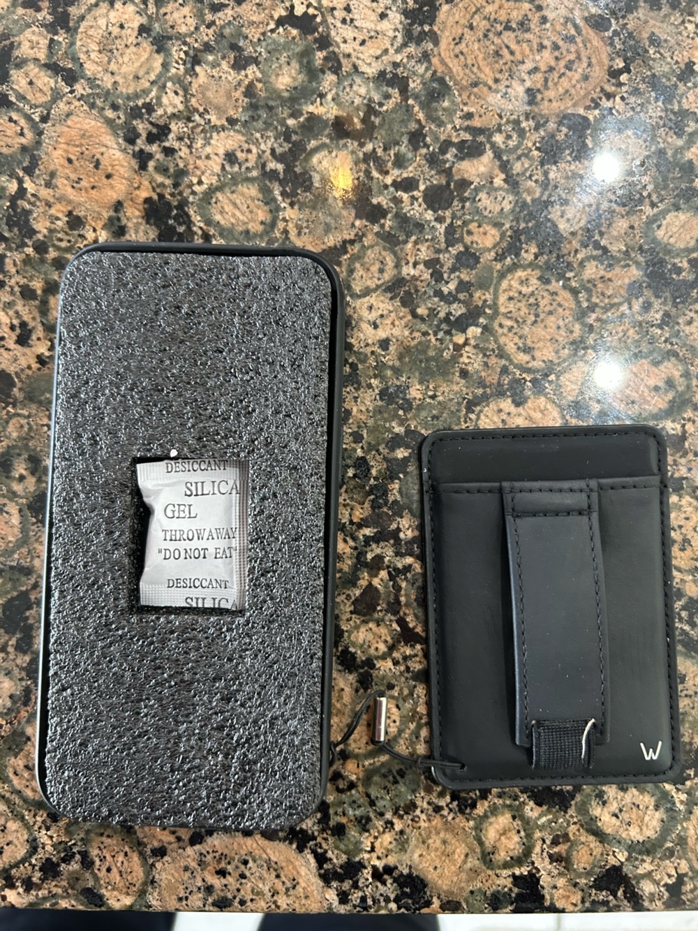 Walli Cases “Lights Out” Magnetic iPhone 14 Case and Wallet - Picture 7 of 7